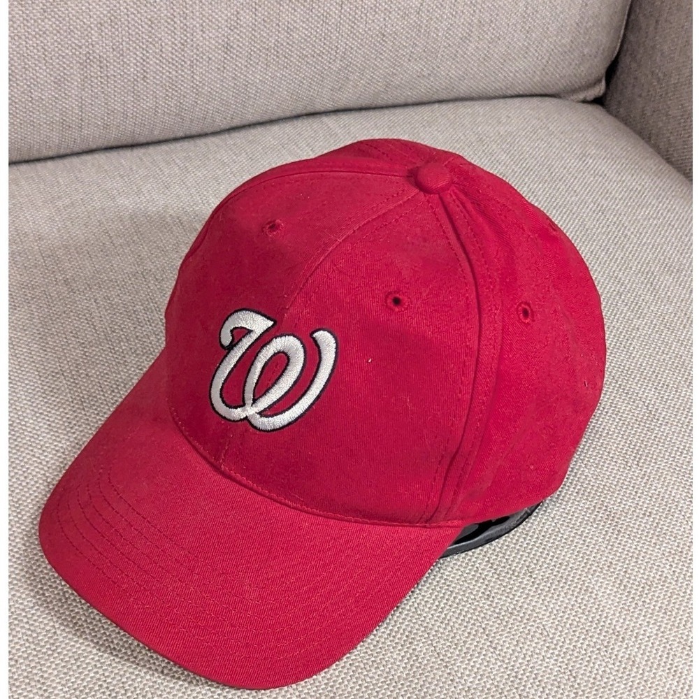 Washington Nationals MLB Baseball Cap Red‎ W Logo Fan Favorite Adjustable OSFA